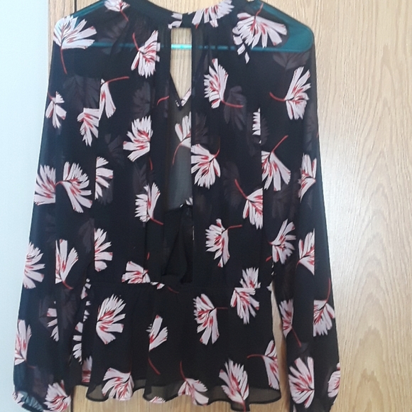 Top - Picture 2 of 2